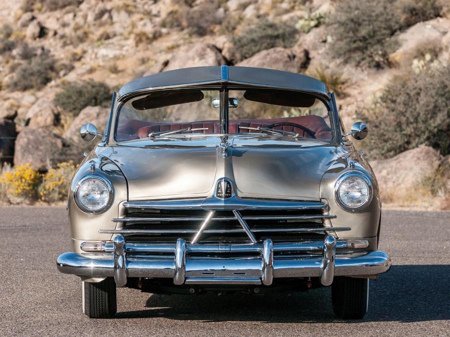  Hudson Custom Commodore Eight Convertible Brougham 1950 года  (фото 12 из 21)